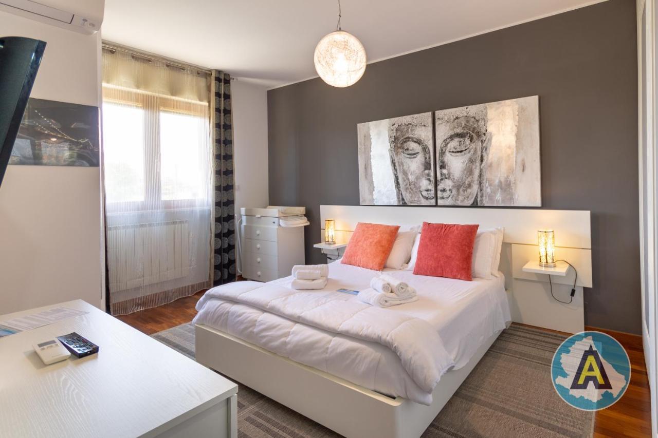 Moderno Appartamento A Montesilvano 54A Екстериор снимка